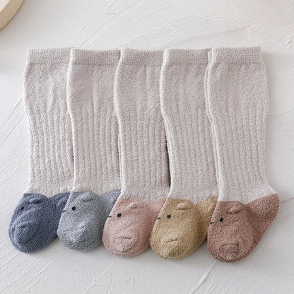 KuschelKnie – Kniestrümpfe aus Korallenfleece für Babys 🧦❄️
