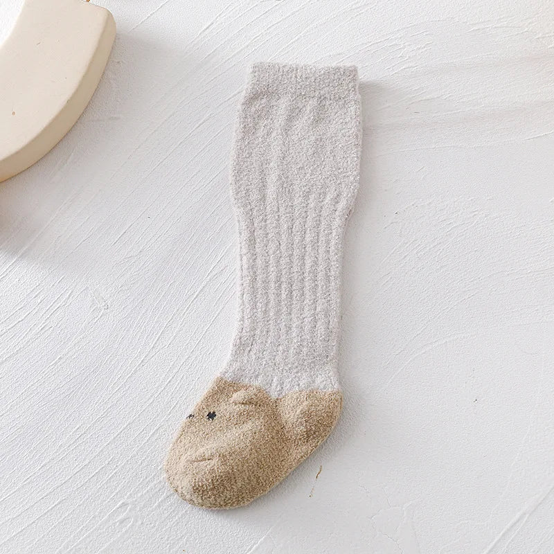 KuschelKnie – Kniestrümpfe aus Korallenfleece für Babys 🧦❄️