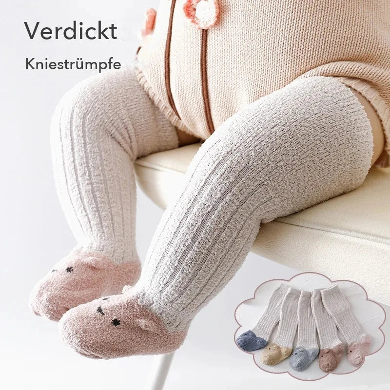 KuschelKnie – Kniestrümpfe aus Korallenfleece für Babys 🧦❄️