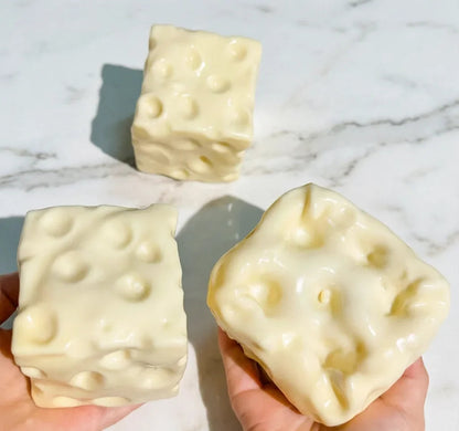 Riesen-Käsewürfel Antistressball – großes Knautsch- & Fidget-Spielzeug 🧀✨