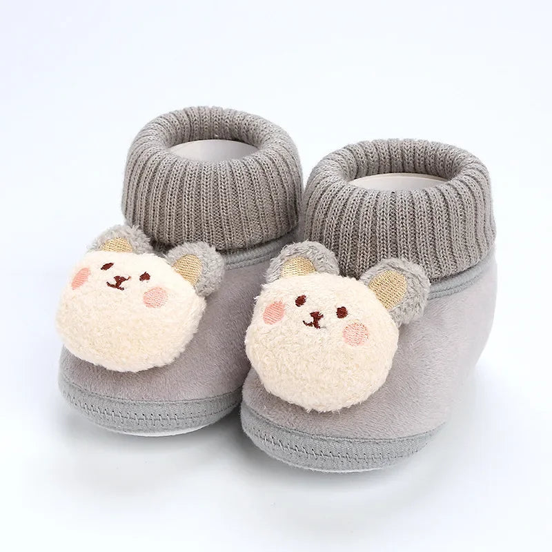 BärenSchritt – Plüsch-Krabbelschuhe mit Anti-Rutsch-Sohle 🐻👟